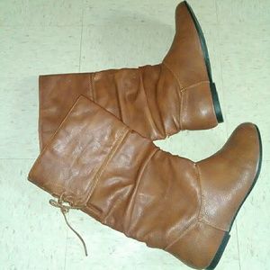 Trendy Brown Boots